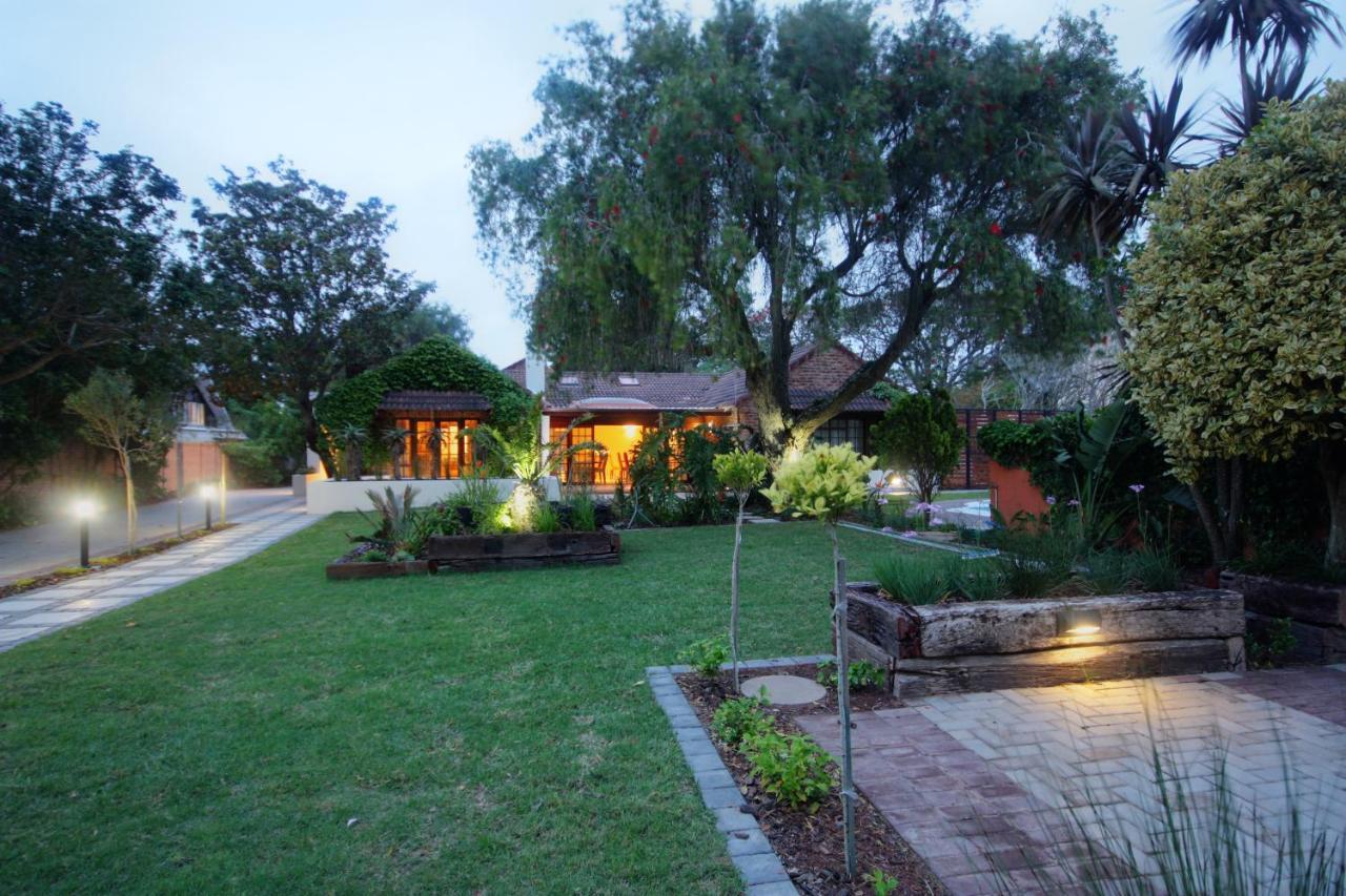 Gardenview Guest House พอร์ตเอลิซาเบธ ภายนอก รูปภาพ