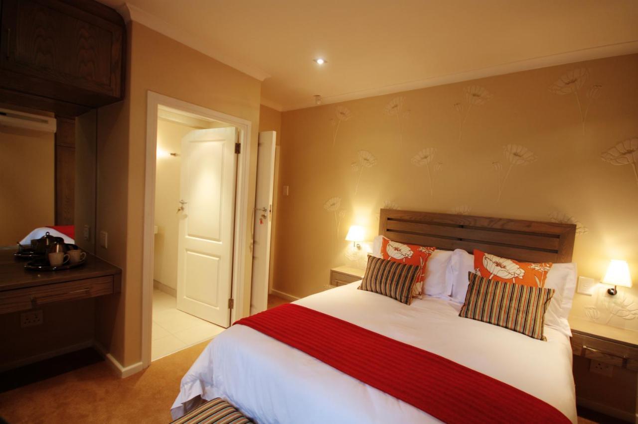 Gardenview Guest House พอร์ตเอลิซาเบธ ภายนอก รูปภาพ