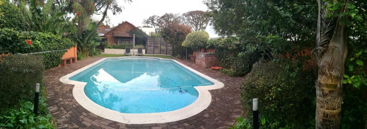 Gardenview Guest House พอร์ตเอลิซาเบธ ภายนอก รูปภาพ