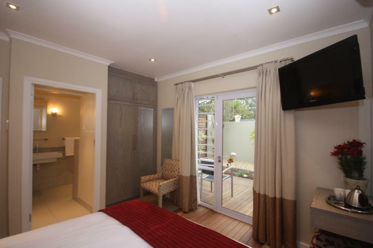 Gardenview Guest House พอร์ตเอลิซาเบธ ภายนอก รูปภาพ