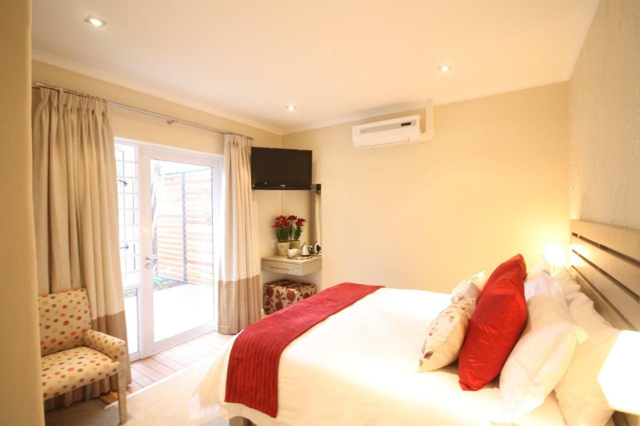Gardenview Guest House พอร์ตเอลิซาเบธ ภายนอก รูปภาพ