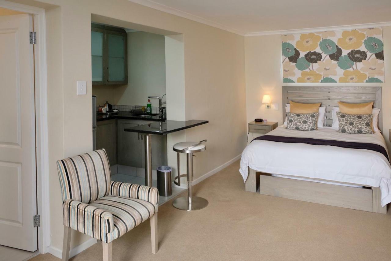 Gardenview Guest House พอร์ตเอลิซาเบธ ภายนอก รูปภาพ