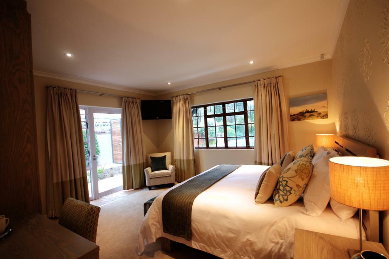 Gardenview Guest House พอร์ตเอลิซาเบธ ภายนอก รูปภาพ
