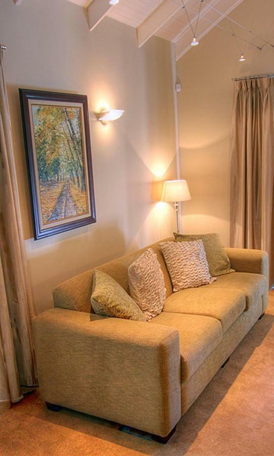 Gardenview Guest House พอร์ตเอลิซาเบธ ภายนอก รูปภาพ