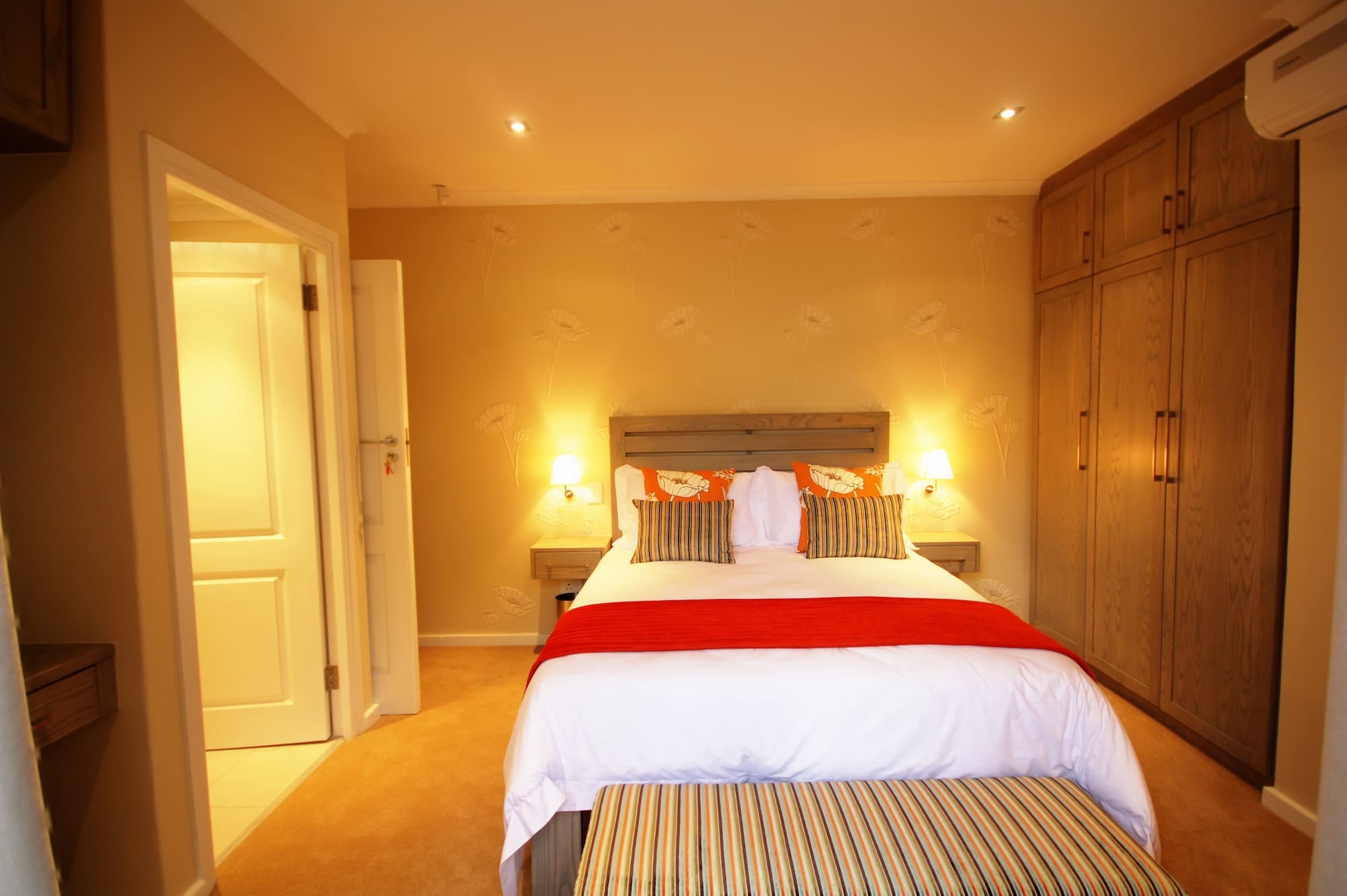 Gardenview Guest House พอร์ตเอลิซาเบธ ภายนอก รูปภาพ